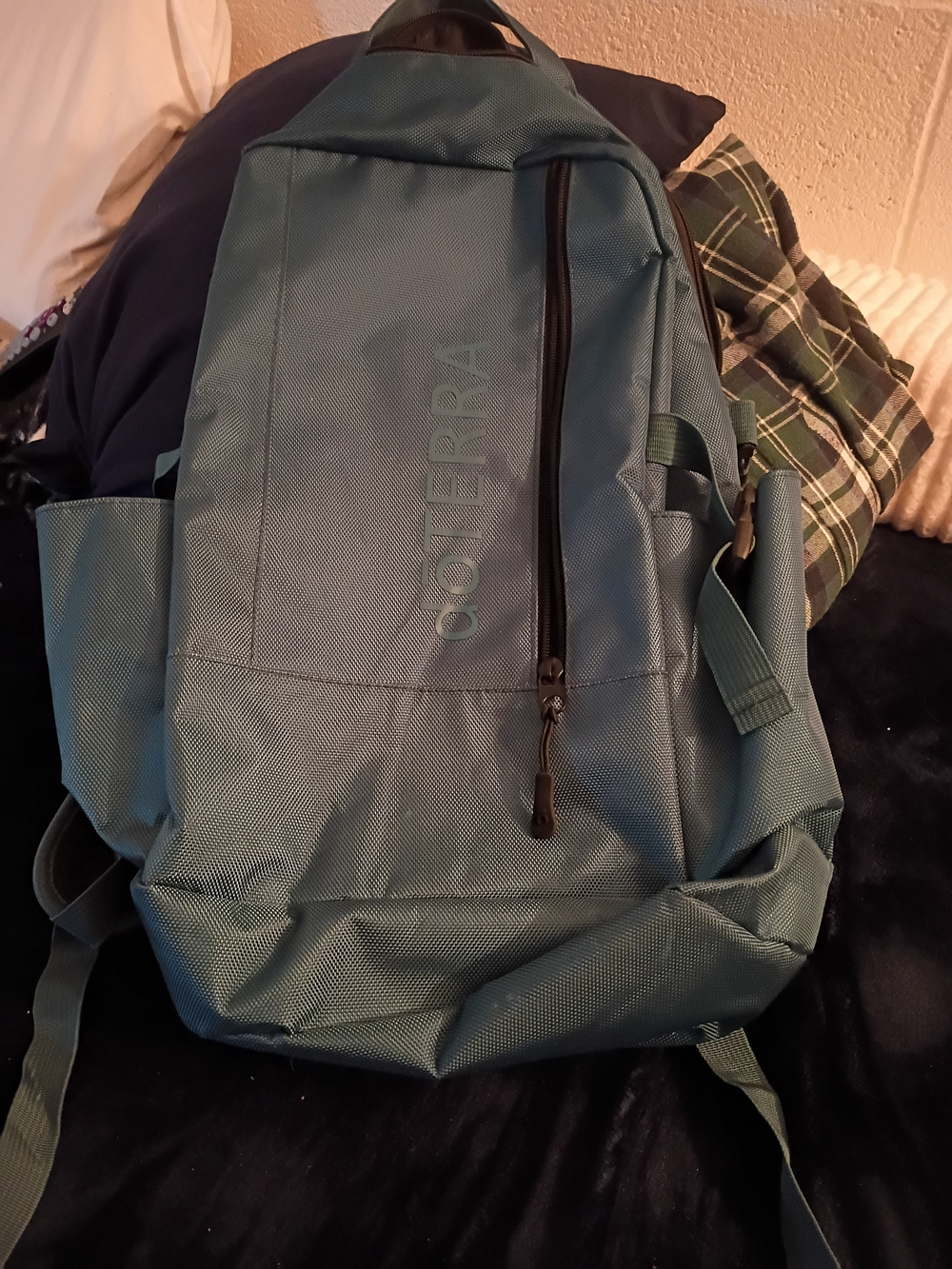 Doterra Teal Green Men's Backpack with Vertical Zip Pocket